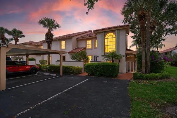 Property Slideshow image 2 of 47 | 14407 via royale 1, Delray Beach, FL, 33446