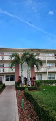 Property Slideshow image 2 of 17 | 198 e preston way 198, Boca Raton, FL, 33434