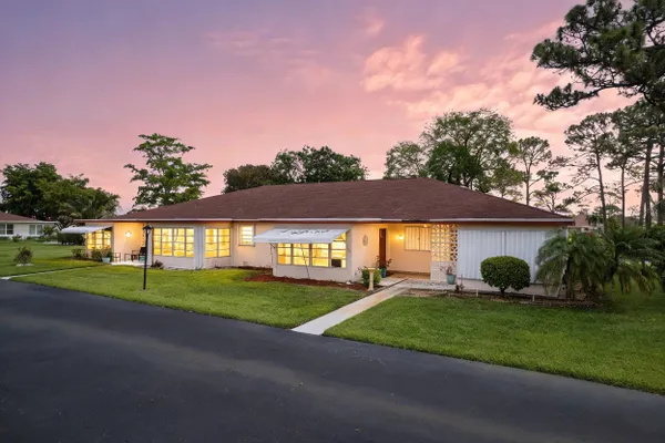 Property Slideshow image 3 of 35 | 5025 nw 3rd st c, Delray Beach, FL, 33445