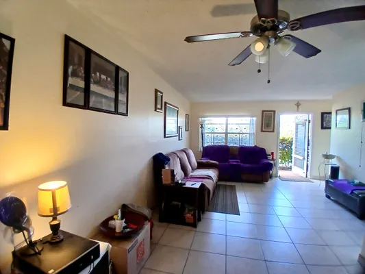 Property Slideshow image 3 of 33 | 7400 nw 5th pl 105, Margate, FL, 33063