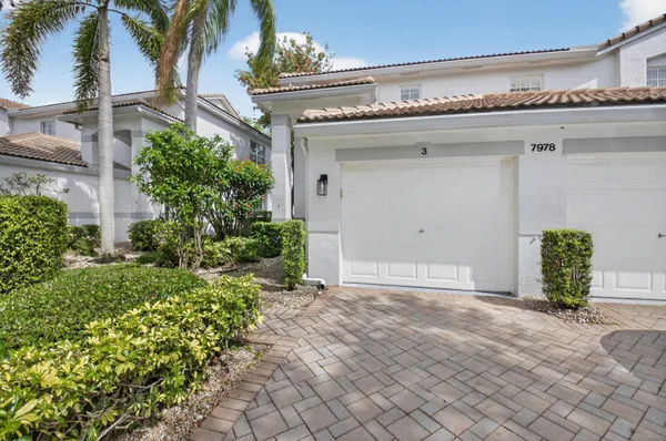 Property Slideshow image 3 of 72 | 7978 laina ln 3, Boynton Beach, FL, 33437