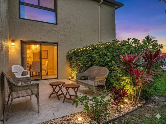 Property Slideshow image 3 of 53 | 8410 casa del lago, Boca Raton, FL, 33433