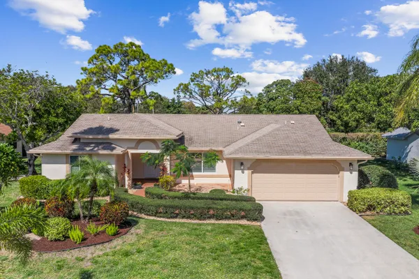 Property Slideshow image 2 of 49 | 2685 riviera dr, Delray Beach, FL, 33445