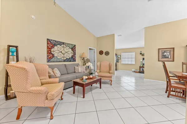 Property Slideshow image 3 of 28 | 3893 dafilee cir, West Palm Beach, FL, 33417