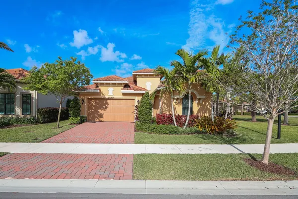 Property Slideshow image 3 of 70 | 9149 e leon cir cir, Parkland, FL, 33076