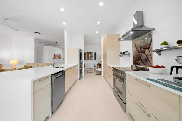 Property Slideshow image 2 of 40 | 7825 aberdeen lakes dr, Boynton Beach, FL, 33472