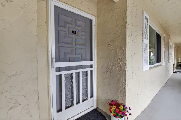 Property Slideshow image 2 of 38 | 13767 flora pl, Delray Beach, FL, 33484