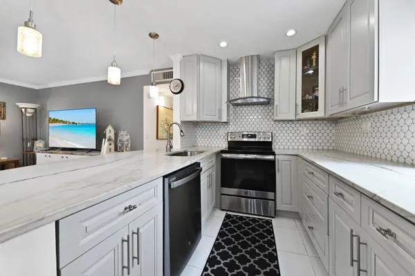 Property Slideshow image 2 of 35 | 182 piedmont d d, Delray Beach, FL, 33484