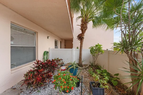 Property Slideshow image 2 of 14 | 14527 bonaire blvd 109, Delray Beach, FL, 33446