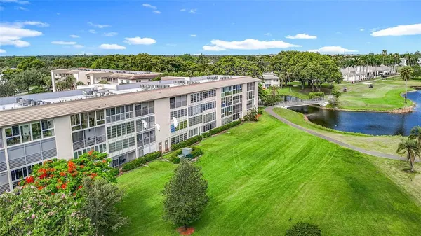 Property Slideshow image 2 of 5 | 4701 martinique dr k3, Coconut Creek, FL, 33066