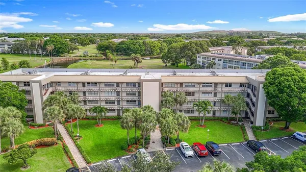 Property Slideshow image 3 of 5 | 4701 martinique dr k3, Coconut Creek, FL, 33066