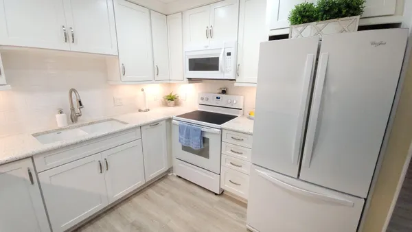 Property Slideshow image 2 of 31 | 34 somerset, West Palm Beach, FL, 33417