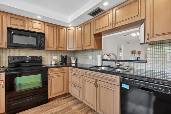 Property Slideshow image 3 of 78 | 2201 lucaya bnd a1, Coconut Creek, FL, 33066