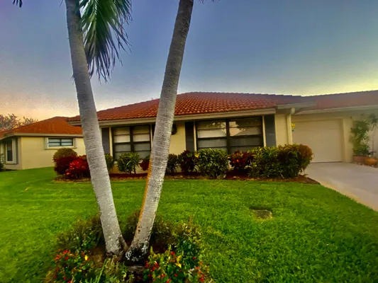 Property Slideshow image 2 of 51 | 9840 clusia tree dr a, Boynton Beach, FL, 33436