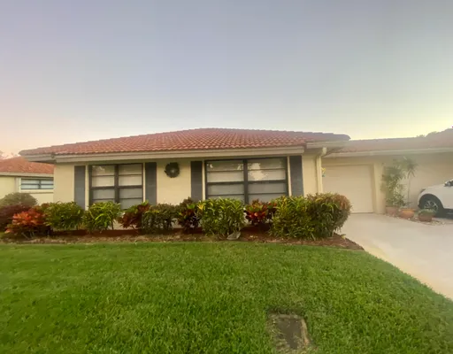 Property Slideshow image 2 of 53 | 9840 clusia tree dr a, Boynton Beach, FL, 33436