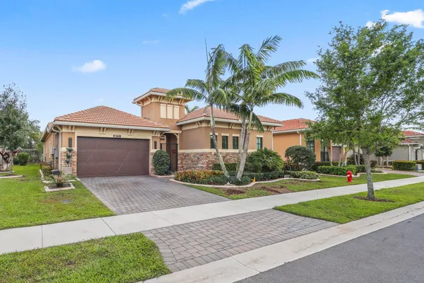 Property Slideshow image 2 of 81 | 9368 cantal cir, Parkland, FL, 33076
