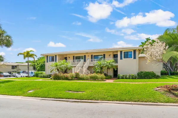 Property Slideshow image 2 of 54 | 46 stratford ln d, Boynton Beach, FL, 33436