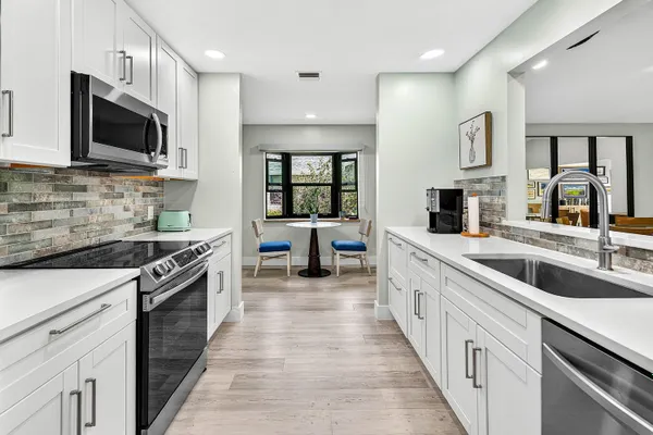 Property Slideshow image 3 of 37 | 8560 se eaglewood way, Hobe Sound, FL, 33455