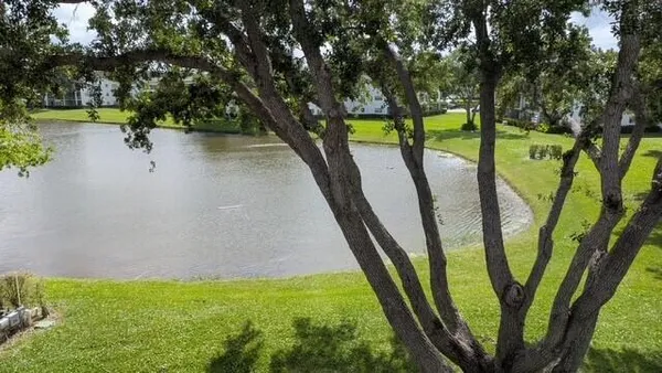 Property Slideshow image 2 of 40 | 289 fanshaw g, Boca Raton, FL, 33434