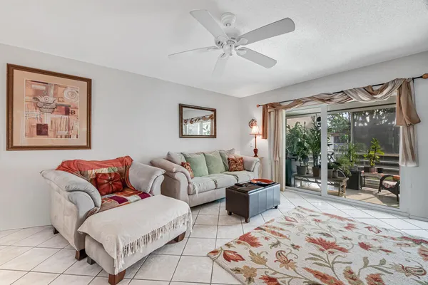 Property Slideshow image 3 of 44 | 12022 w greenway dr 204, Royal Palm Beach, FL, 33411