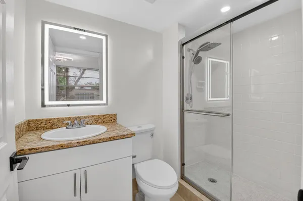 Property Slideshow image 3 of 46 | 10 willowbrook ln 207, Delray Beach, FL, 33446