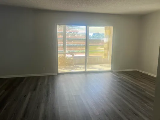 Property Slideshow image 3 of 21 | 3402 bimini ln e2, Coconut Creek, FL, 33066