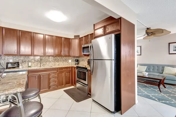 Property Slideshow image 2 of 86 | 4049 wolverton c c, Boca Raton, FL, 33434