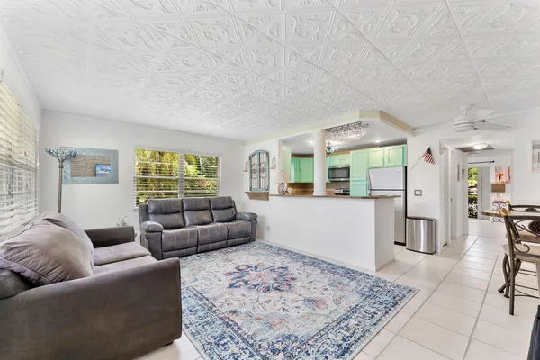 Property Slideshow image 3 of 40 | 269 s ventnor s 269, Deerfield Beach, FL, 33442