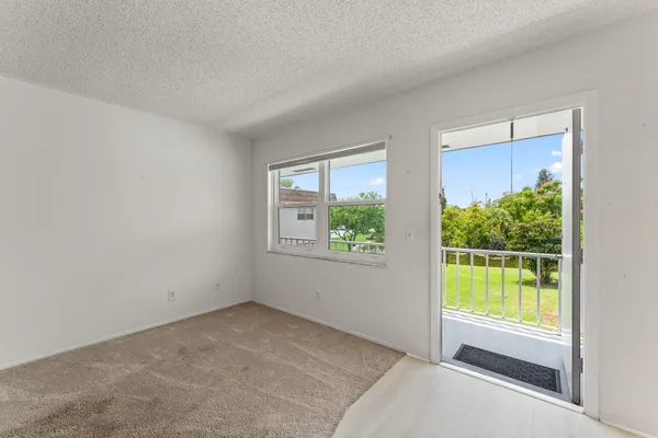 Property Slideshow image 3 of 23 | 1225 nw 21st st 7-710, Stuart, FL, 34994