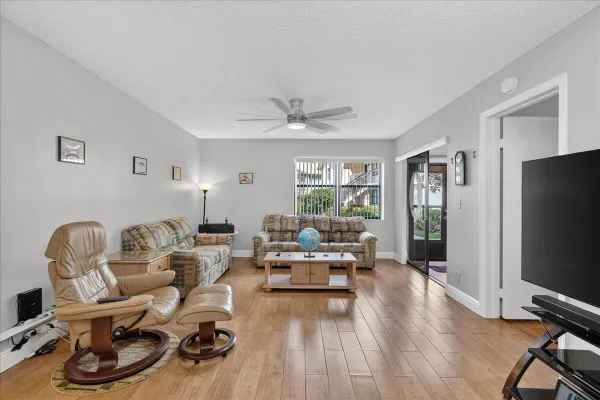 Property Slideshow image 3 of 26 | 7633 tahiti ln 101, Lake Worth, FL, 33467