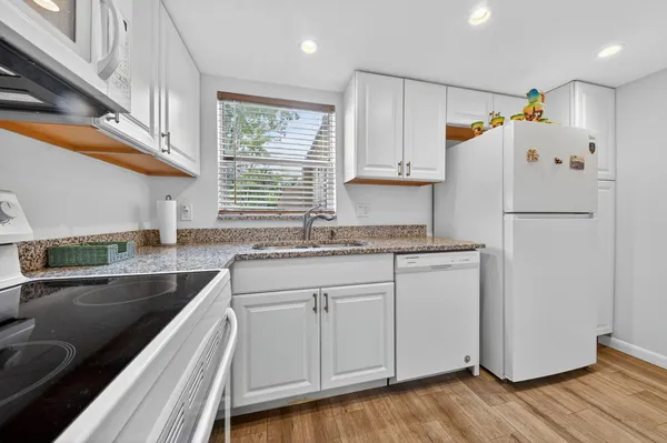 Property Slideshow image 3 of 23 | 211 lake dora dr, West Palm Beach, FL, 33411