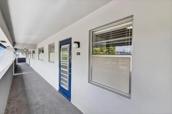 Property Slideshow image 3 of 48 | 7787 golf circle dr 310-k, Margate, FL, 33063