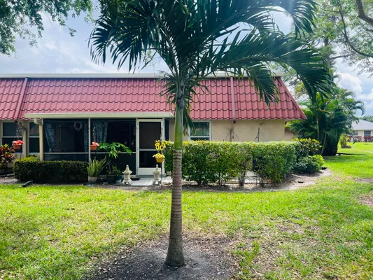 Property Slideshow image 2 of 21 | 146 amherst ln, Greenacres, FL, 33467