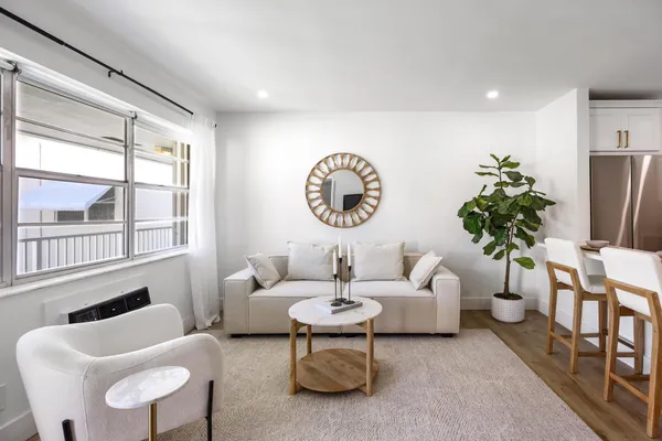 Property Slideshow image 3 of 36 | 480 horizons 207, Boynton Beach, FL, 33435