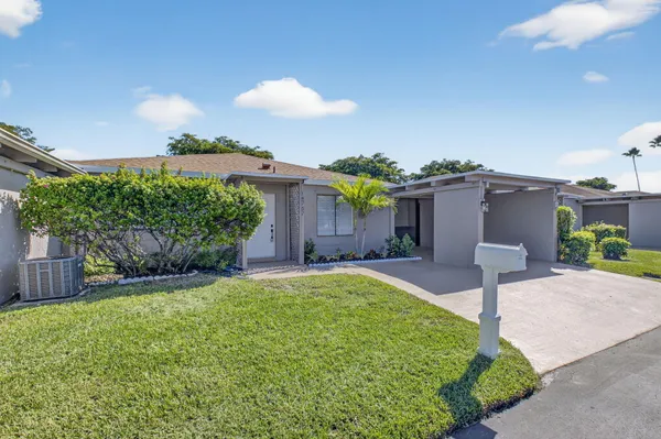 Property Slideshow image 2 of 64 | 14757 wildflower ln, Delray Beach, FL, 33446