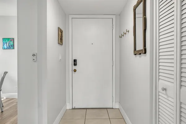 Property Slideshow image 3 of 46 | 11258 green lake dr 104, Boynton Beach, FL, 33437