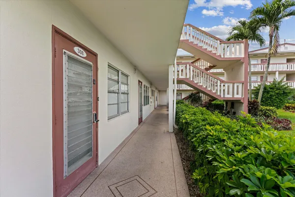 Property Slideshow image 2 of 22 | 308 preston h 308, Boca Raton, FL, 33434