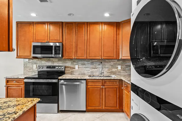 Property Slideshow image 3 of 47 | 24 stratford dr f, Boynton Beach, FL, 33436