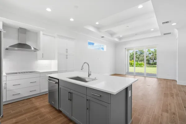 Property Slideshow image 2 of 14 | 2144 falls cir, Vero Beach, FL, 32967