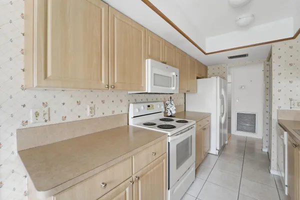 Property Slideshow image 3 of 16 | 18327 se par ln, Jupiter, FL, 33469