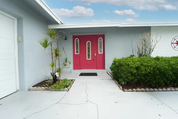 Property Slideshow image 2 of 16 | 18327 se par ln, Jupiter, FL, 33469