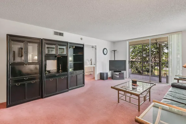 Property Slideshow image 3 of 27 | 4735 lucerne lakes blvd 308, Lake Worth, FL, 33467