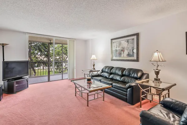 Property Slideshow image 2 of 27 | 4735 lucerne lakes blvd 308, Lake Worth, FL, 33467