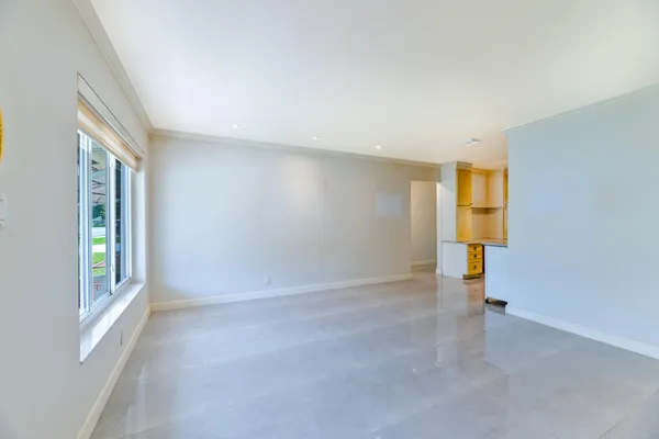 Property Slideshow image 2 of 29 | 4812 nw 49th dr, Tamarac, FL, 33319