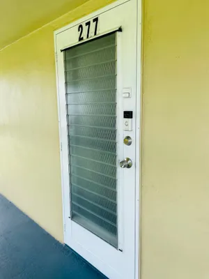 Property Slideshow image 3 of 22 | 277 chatham n, West Palm Beach, FL, 33417