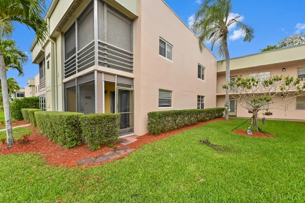 Property Slideshow image 2 of 18 | 343 capri h, Delray Beach, FL, 33484