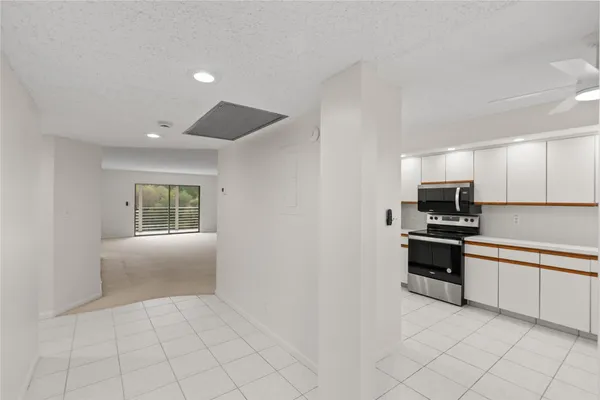 Property Slideshow image 3 of 36 | 1801 eleuthera pt j3, Coconut Creek, FL, 33066