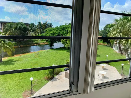 Property Slideshow image 3 of 28 | 2800 nw 47th ter, Lauderdale Lakes, FL, 33313