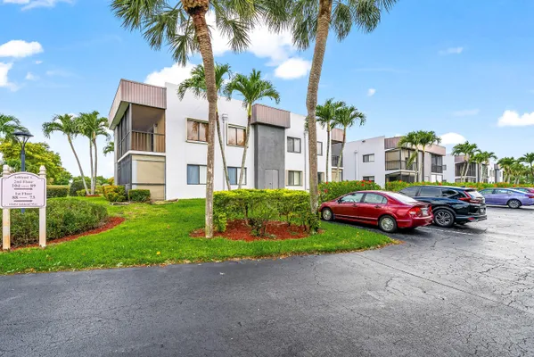 Property Slideshow image 3 of 53 | 15054 ashland way 102, Delray Beach, FL, 33484