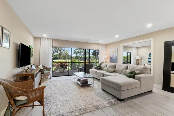 Property Slideshow image 3 of 59 | 31 westgate ln 31c, Boynton Beach, FL, 33436